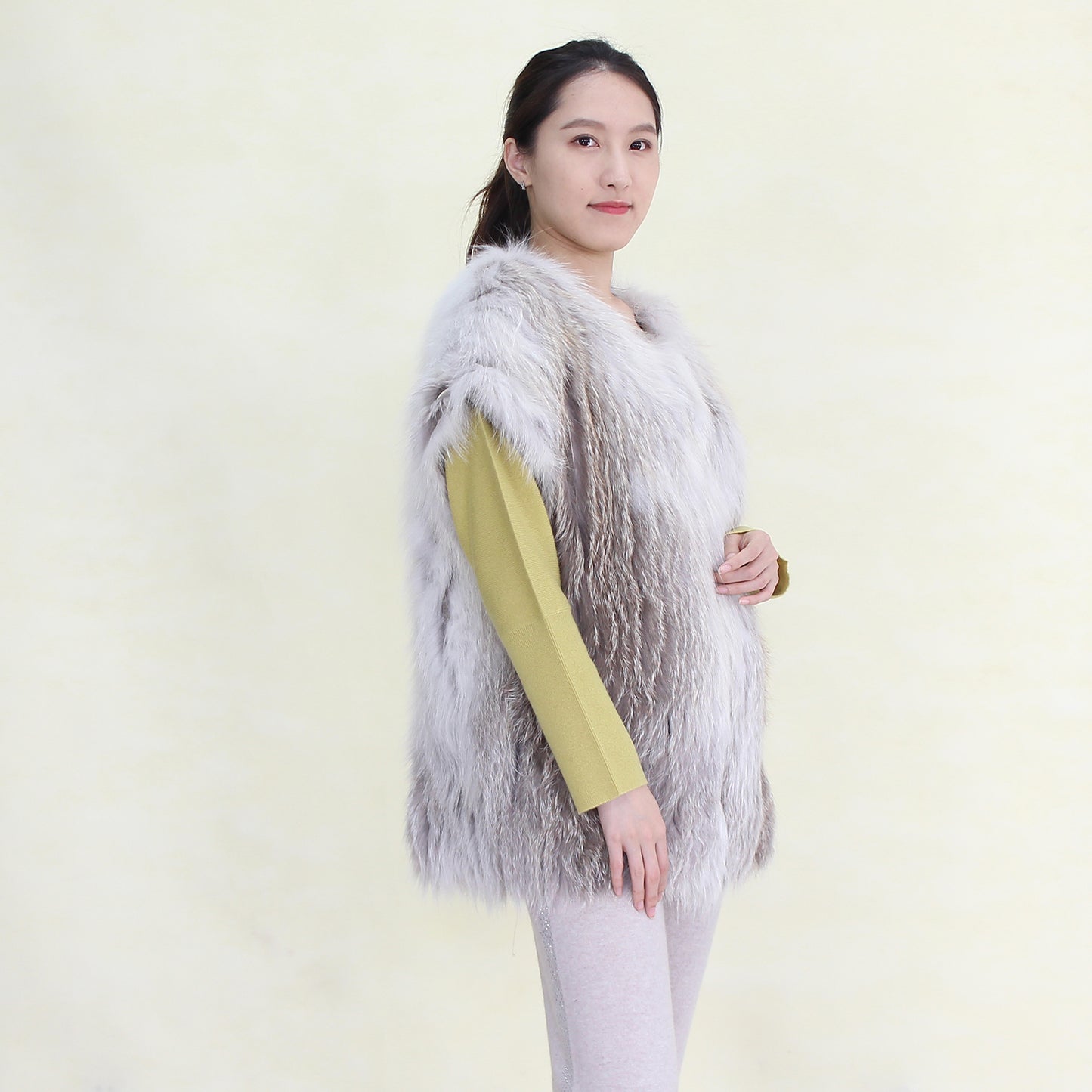 Women's fox fur vest with cashmere lining