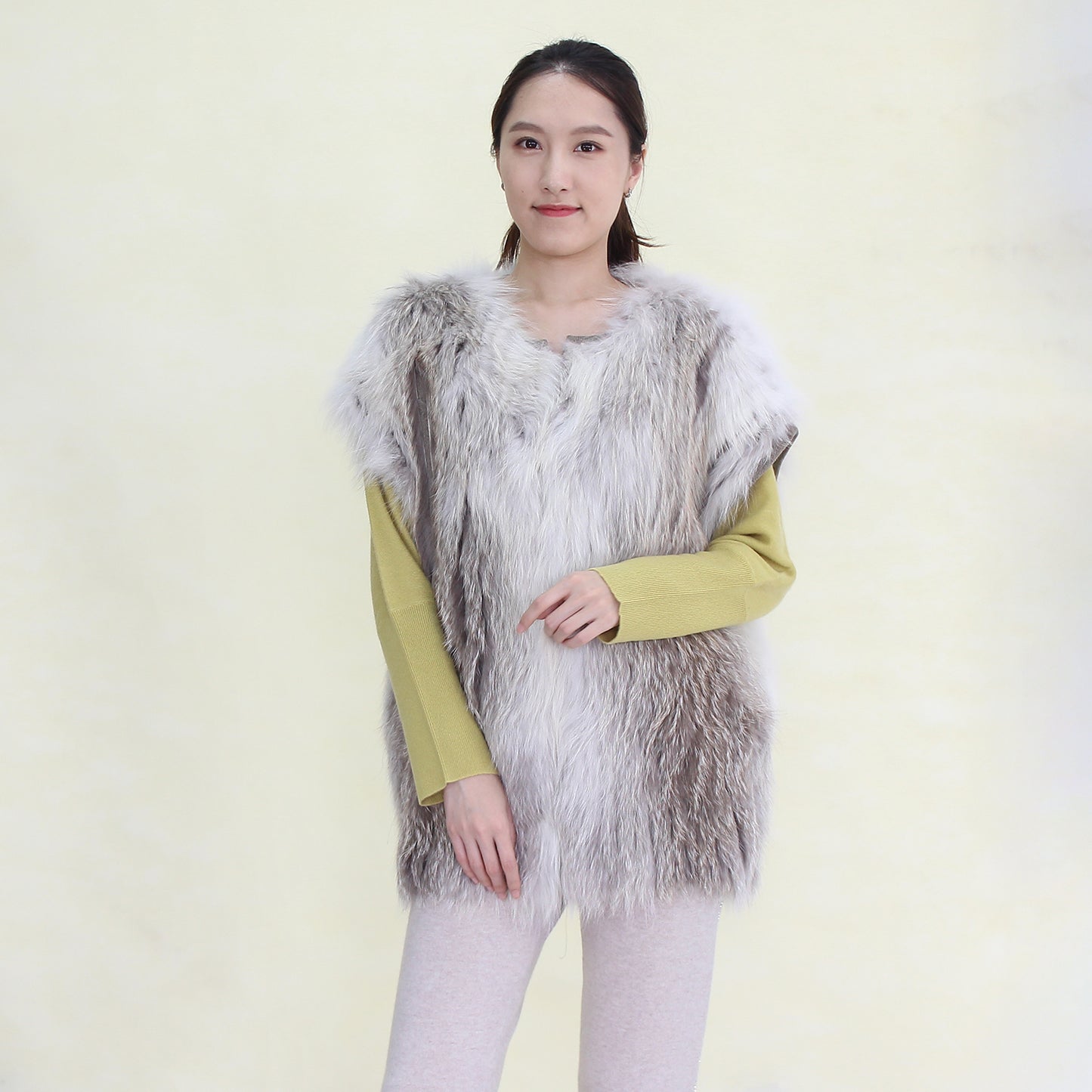 Women's fox fur vest with cashmere lining