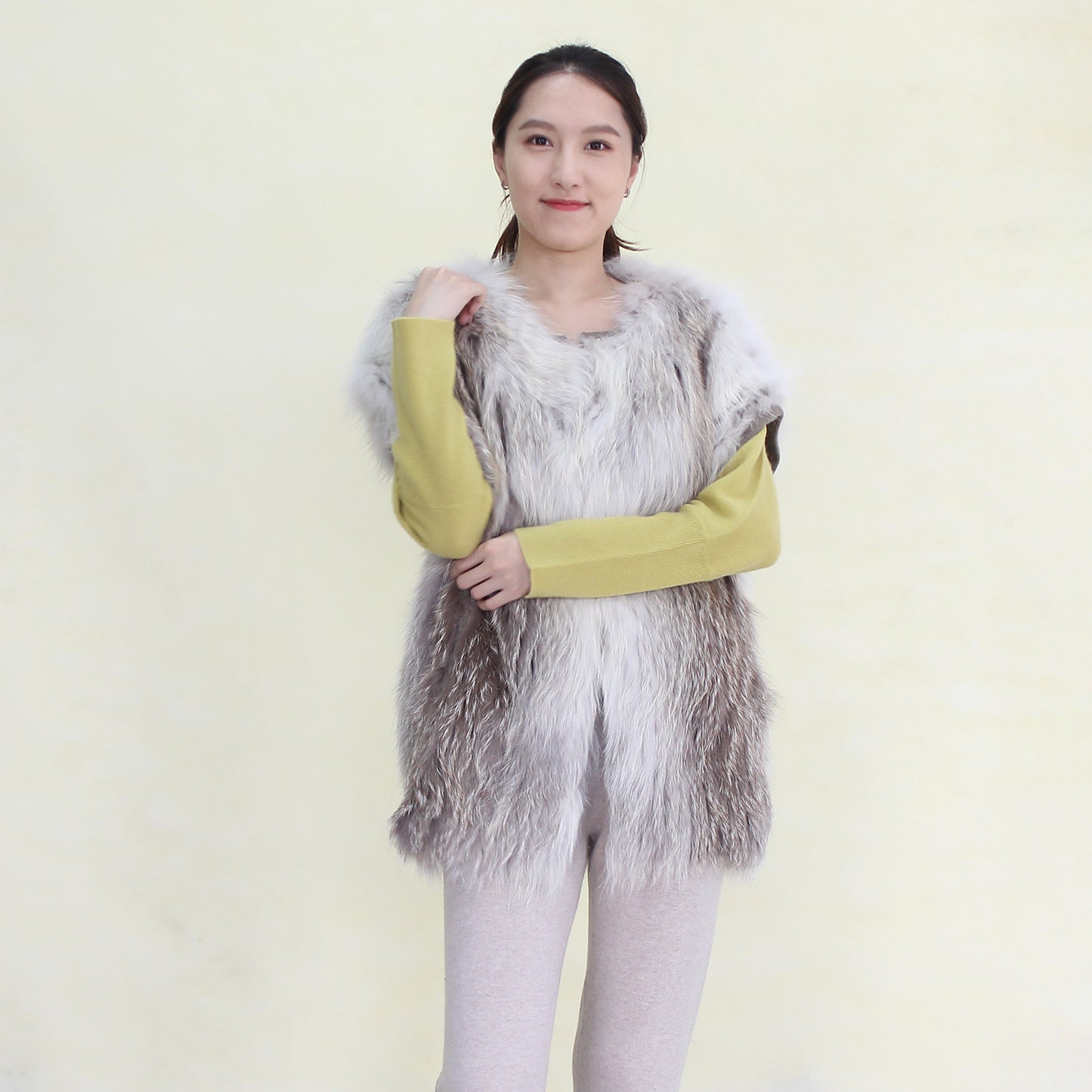 Women's fox fur vest with cashmere lining