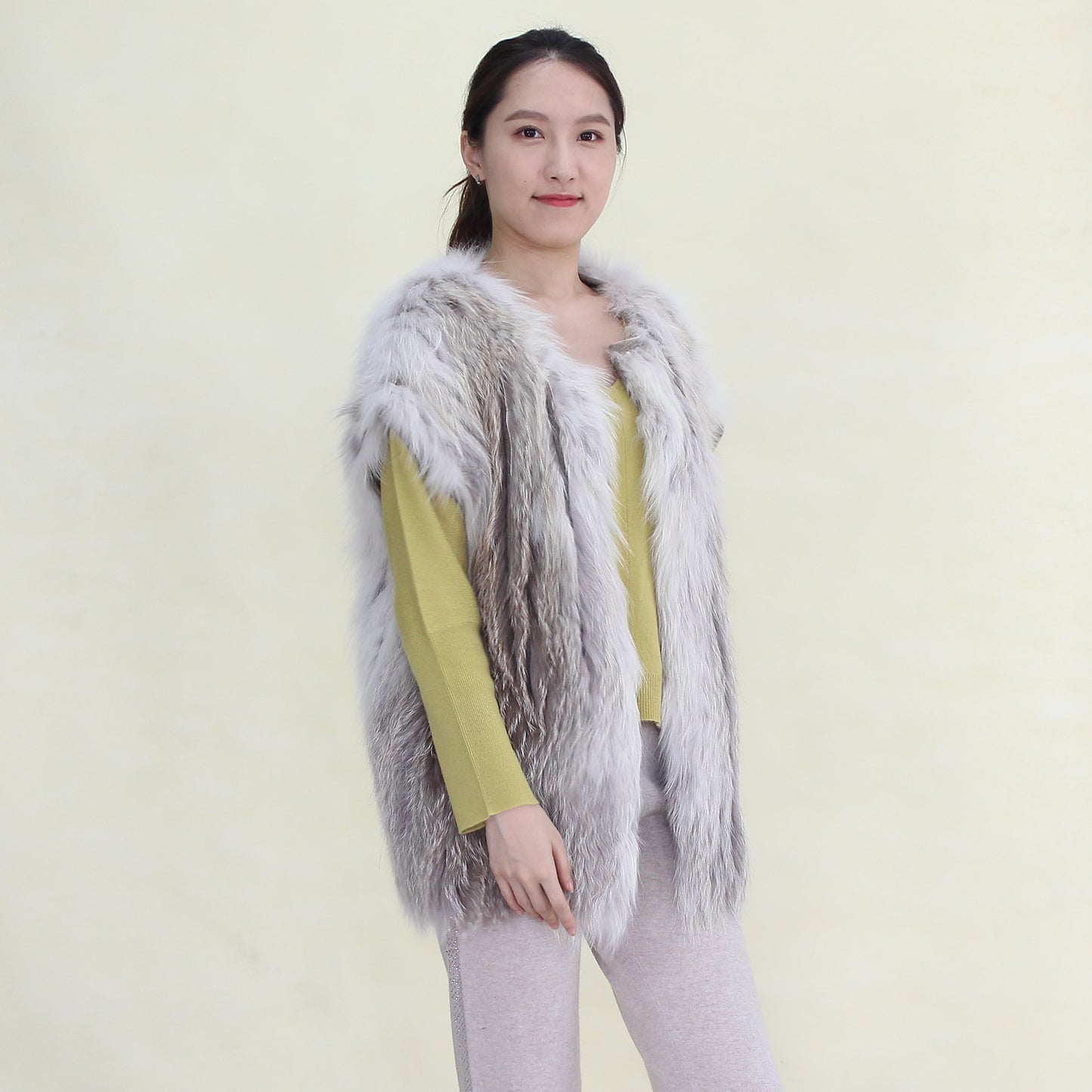Women's fox fur vest with cashmere lining