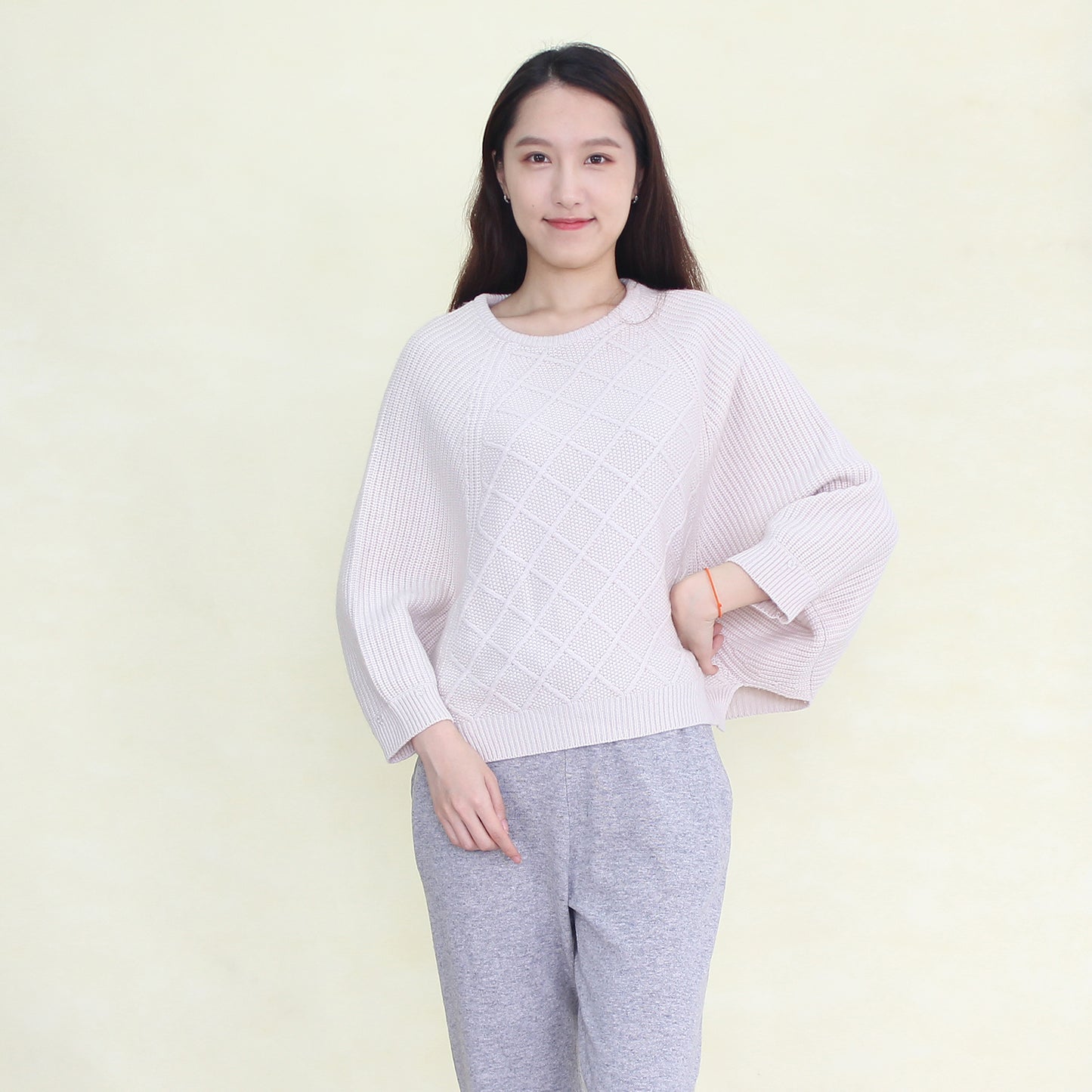 Women's Cashmere pullover with mink collar
