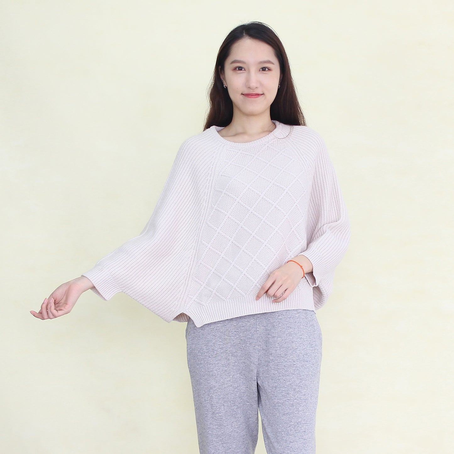 Women's Cashmere pullover with mink collar