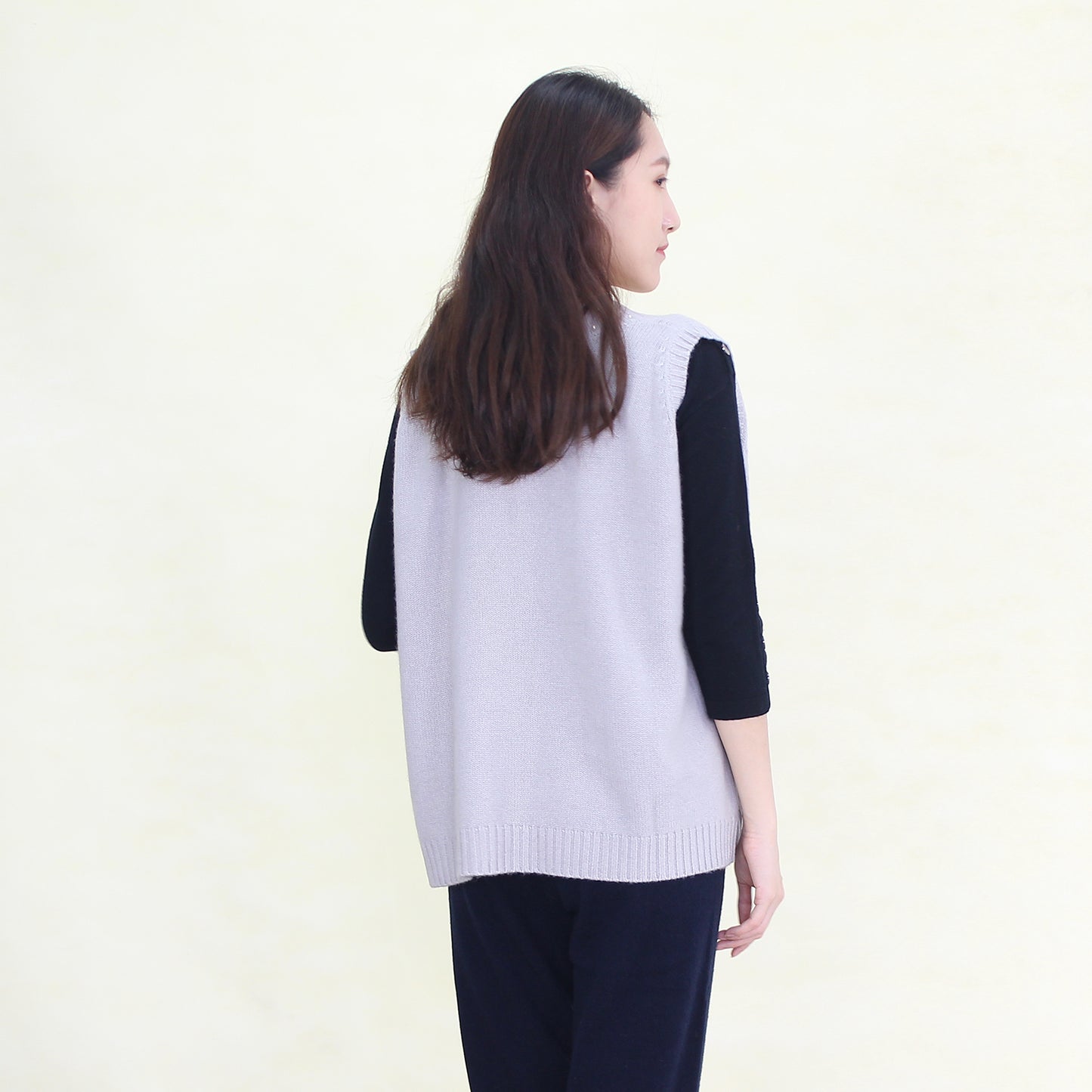 Women's cashmere cardigan vest