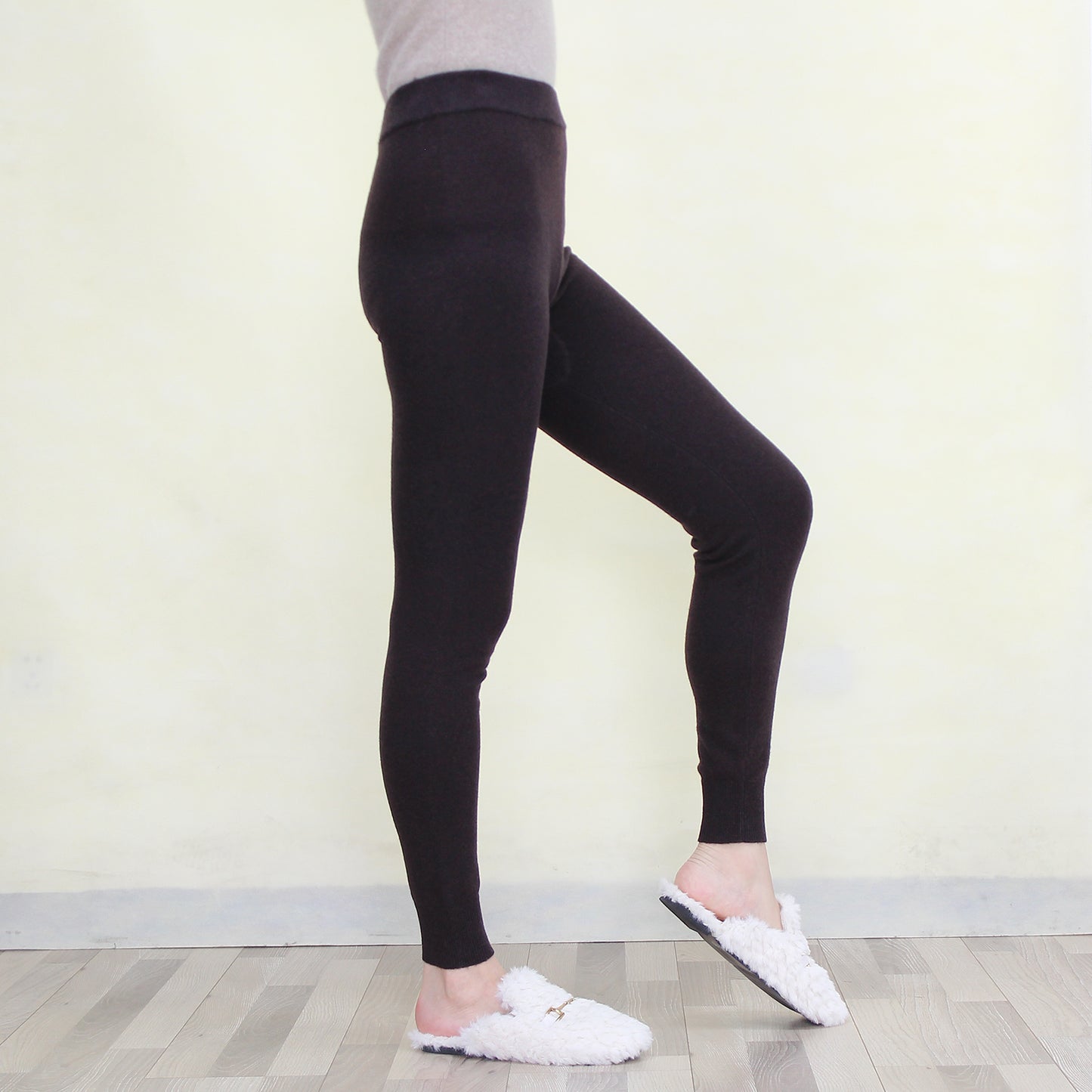 Women's cashmere pants