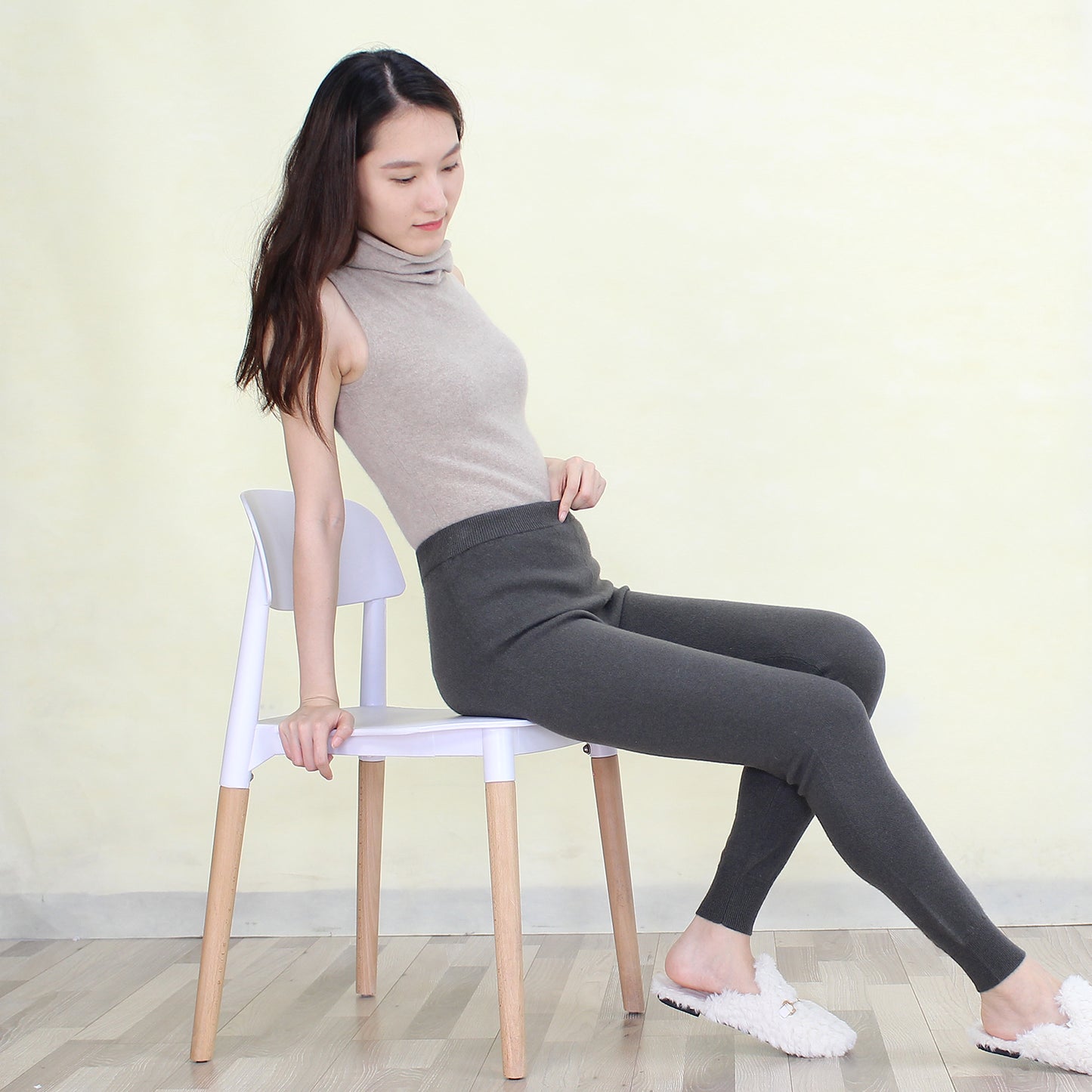 Women's cashmere pants