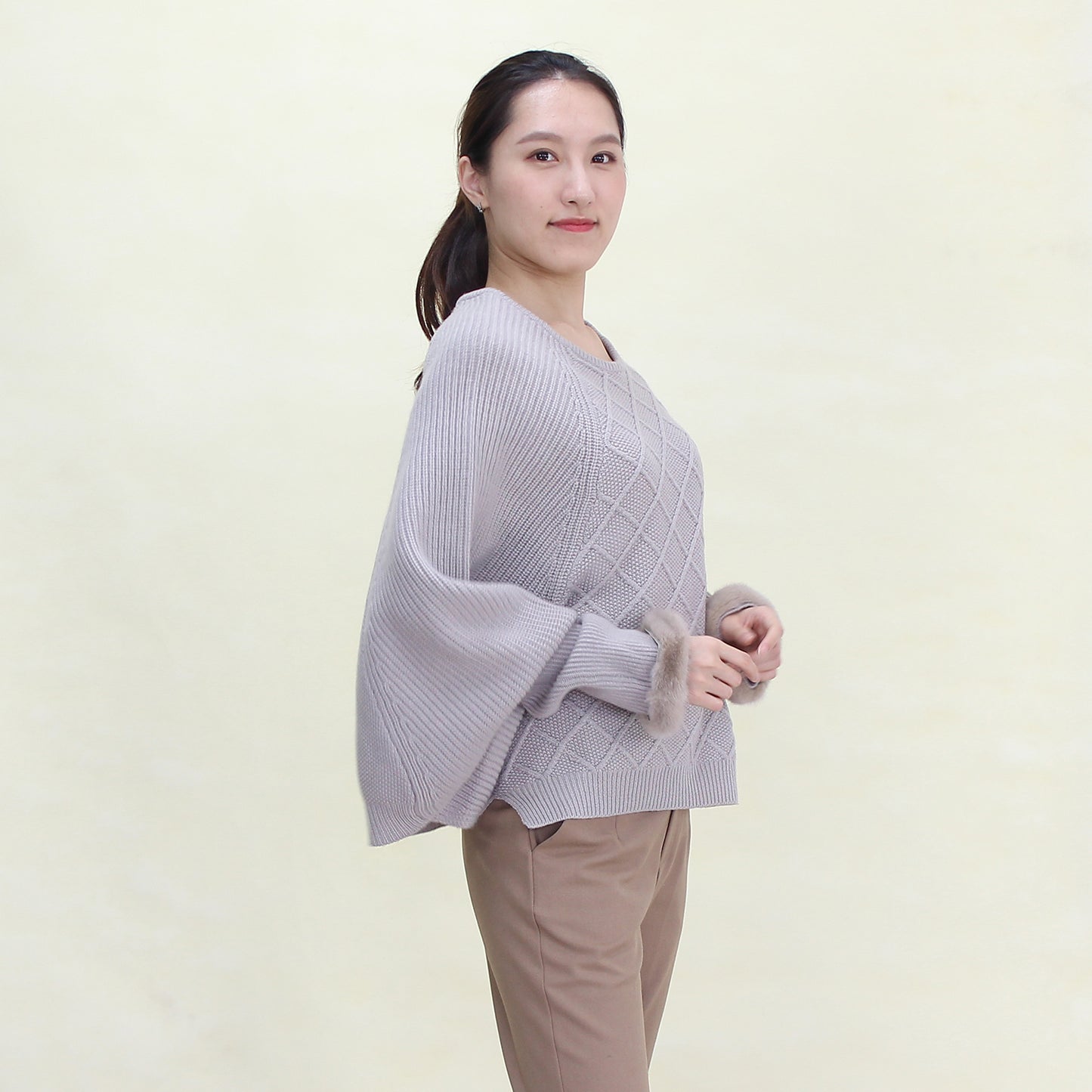 Women's cashmere pullover