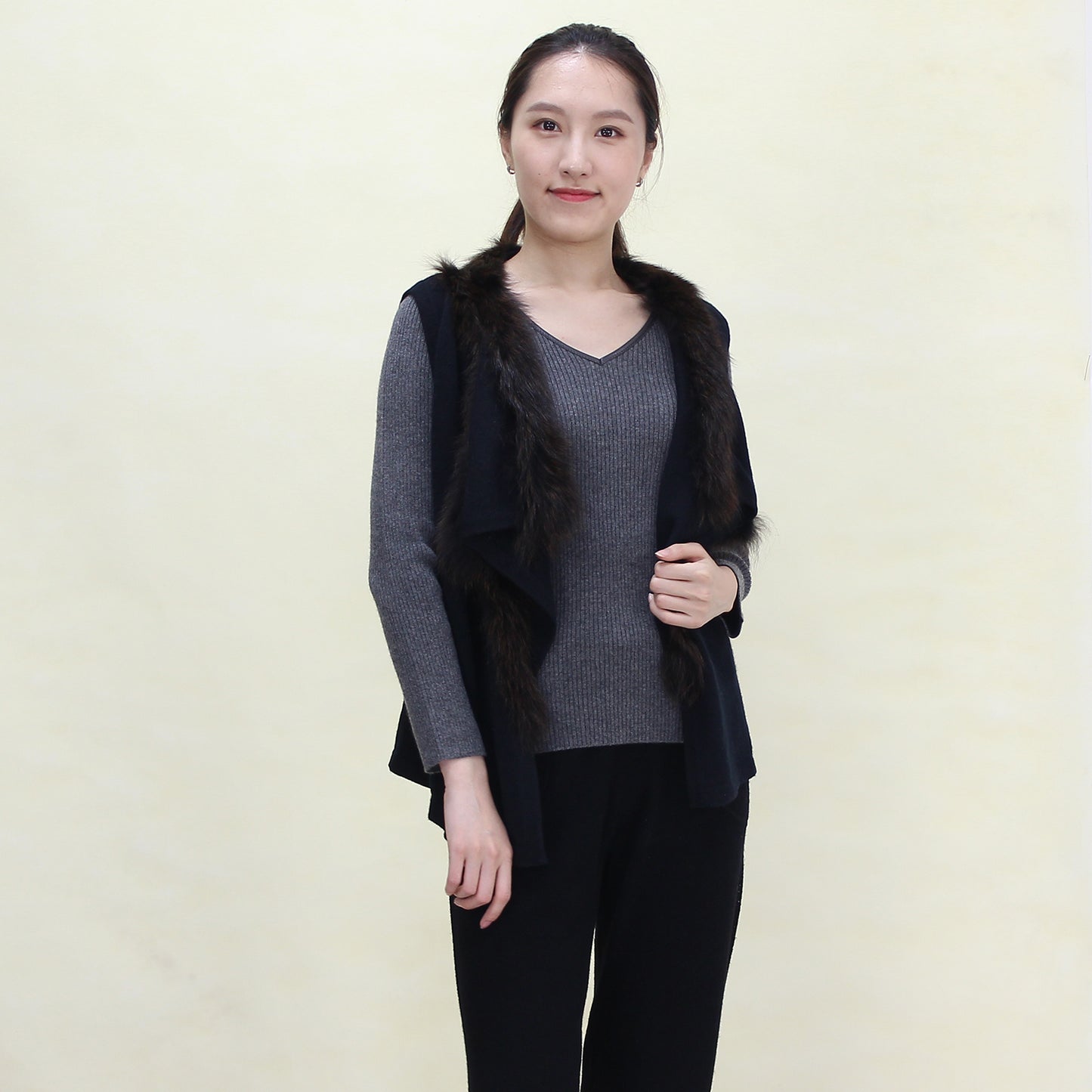 Women's 100% purecashmere vest