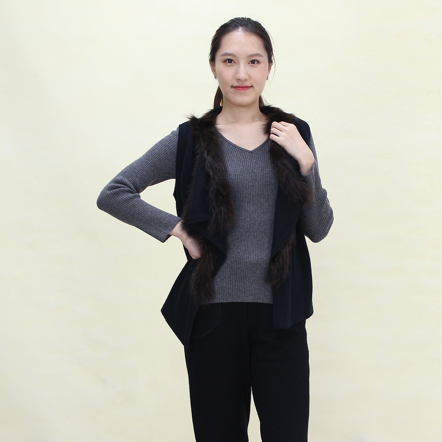 Women's 100% purecashmere vest
