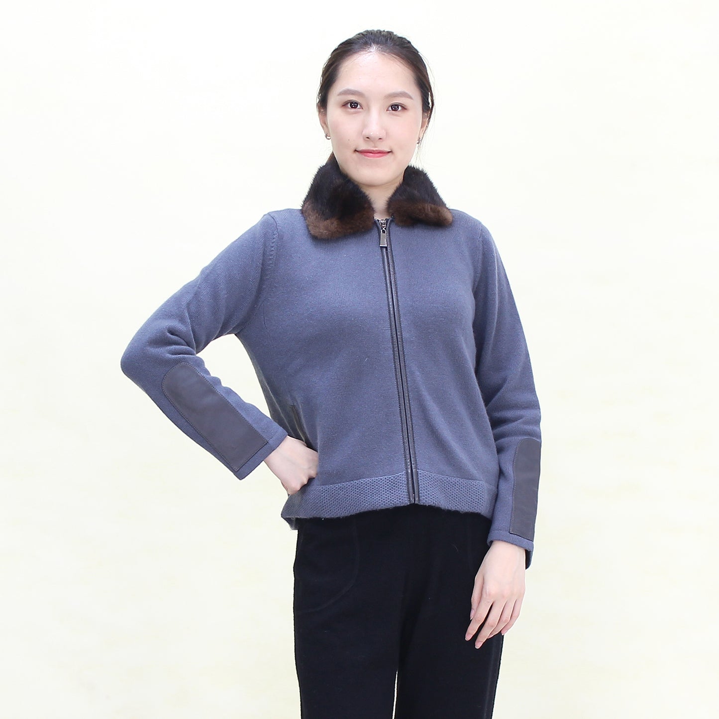 Women's cashmere cardigan with mink collar