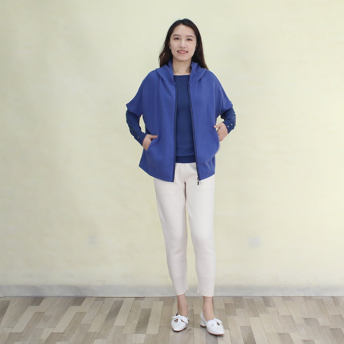 Women's cashmere cardigan