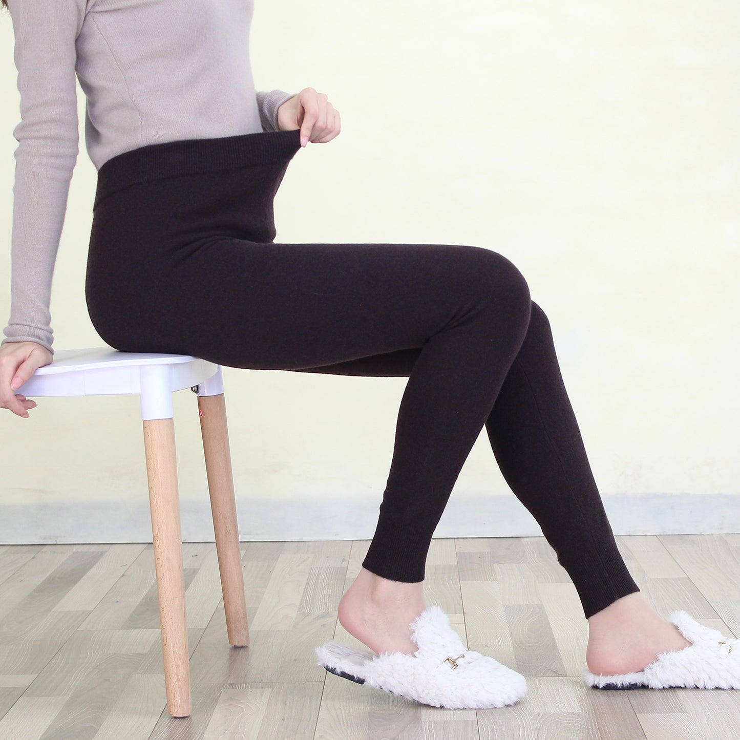 Women's cashmere pants