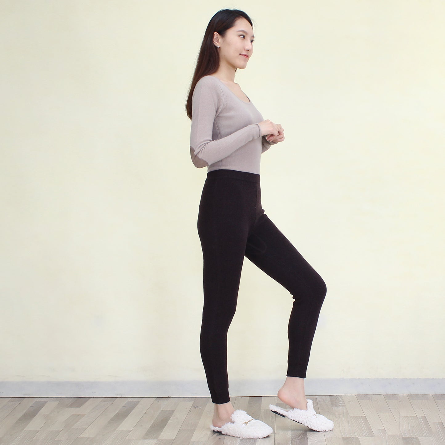 Women's cashmere pants