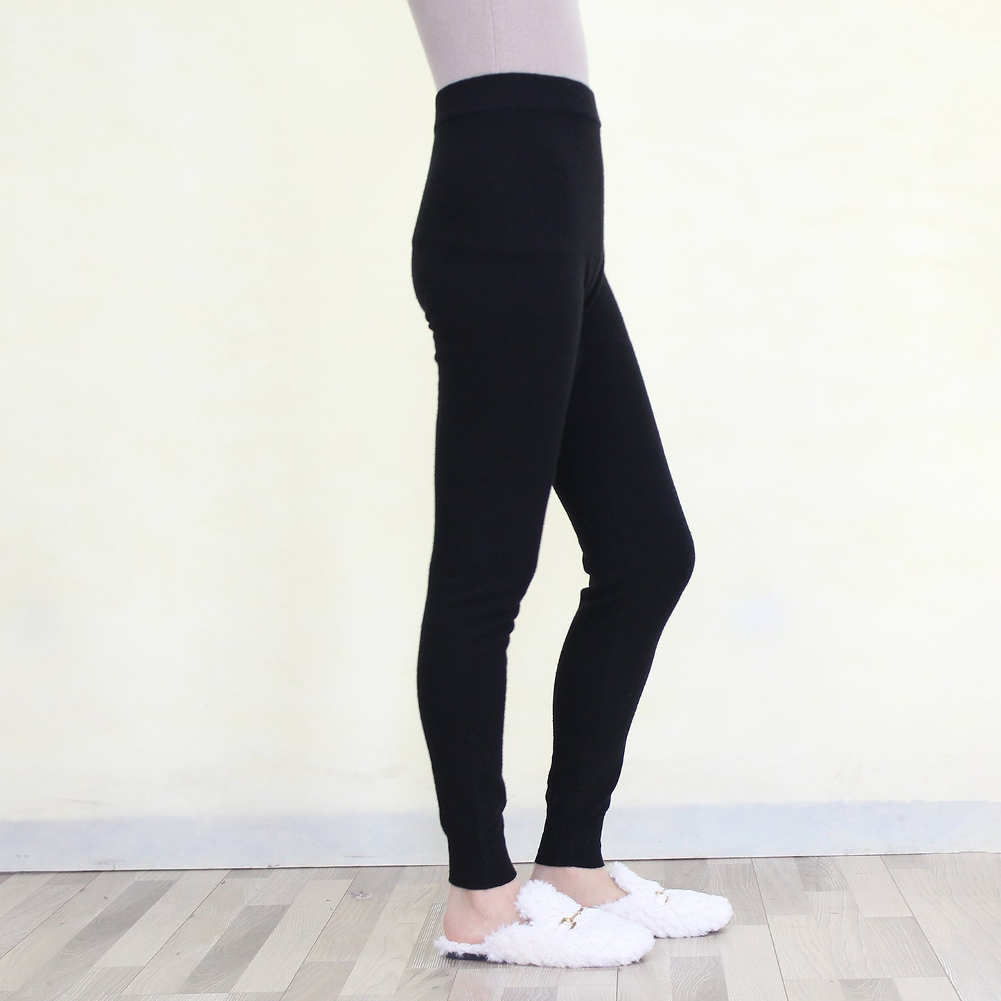 Women's cashmere pants