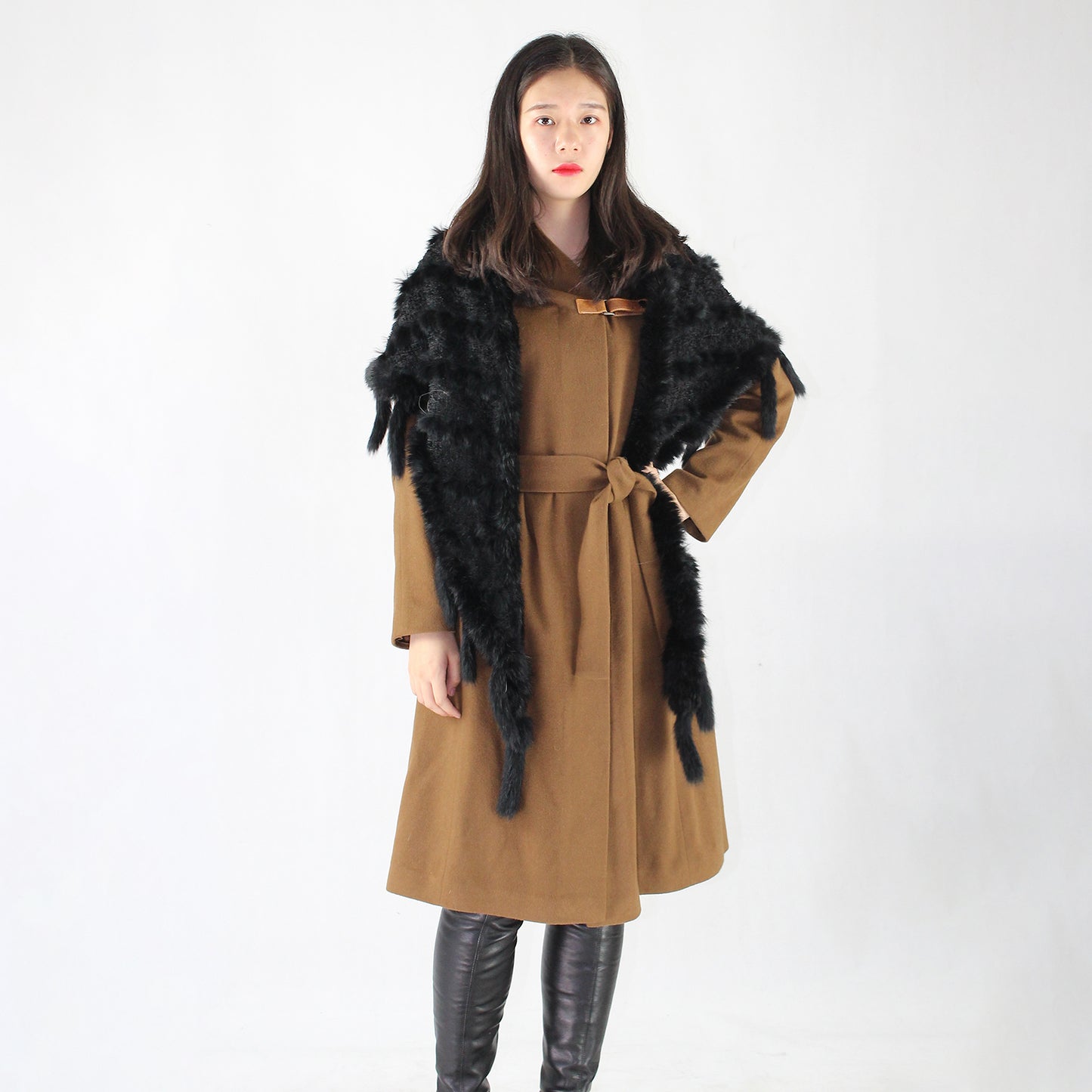 Women's knitted mink shawl