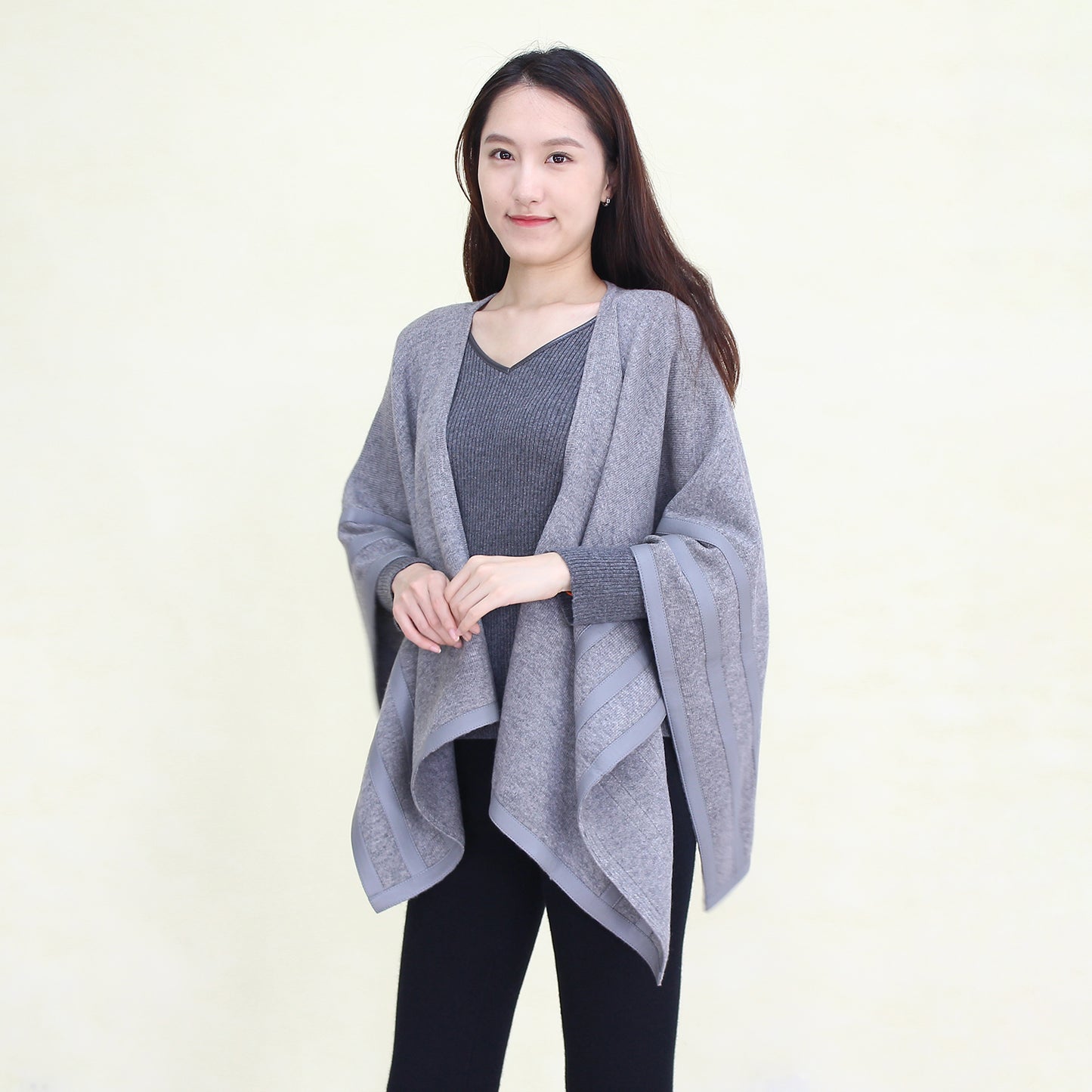 Women's cashmere with leather shawl