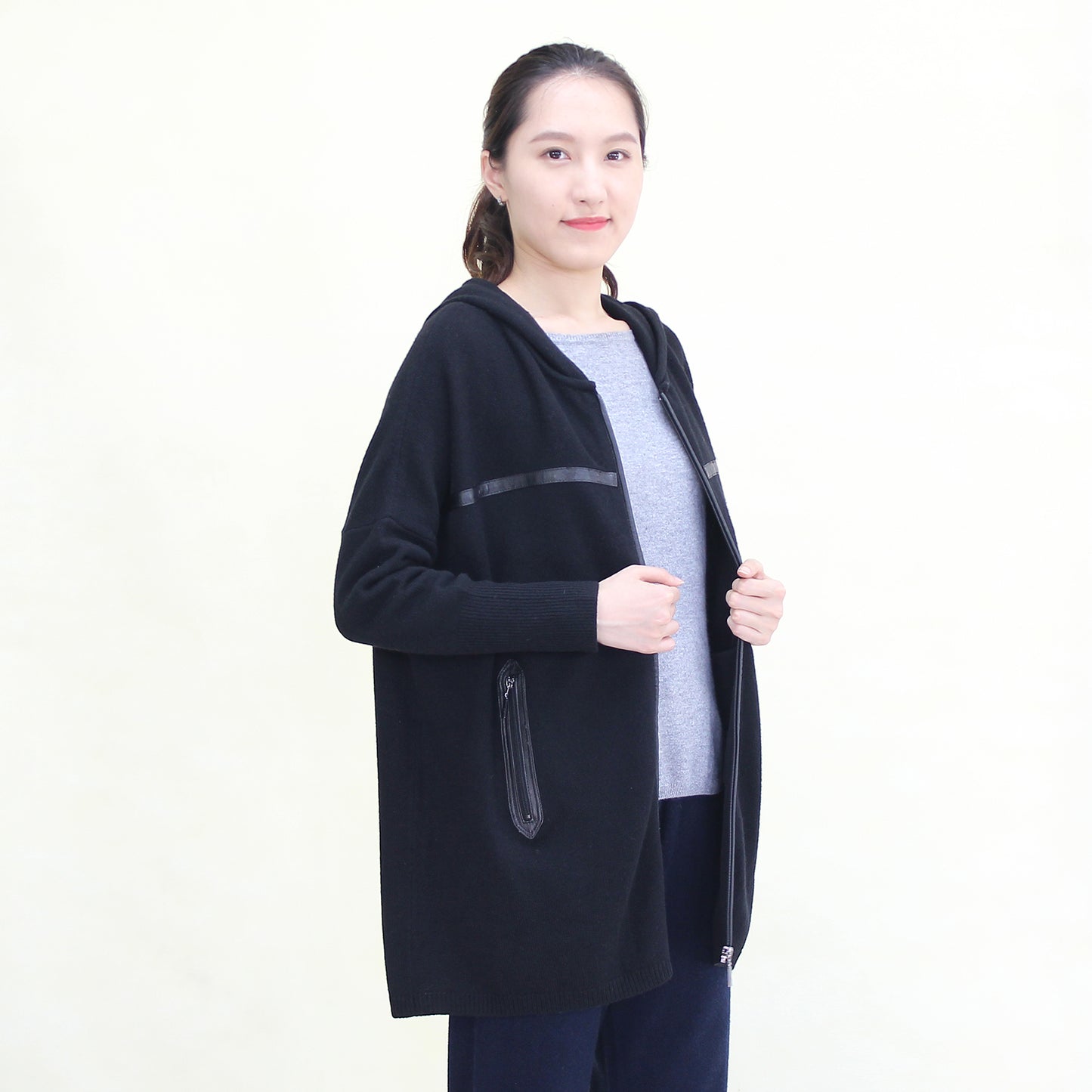 Women's cashmere cardigan