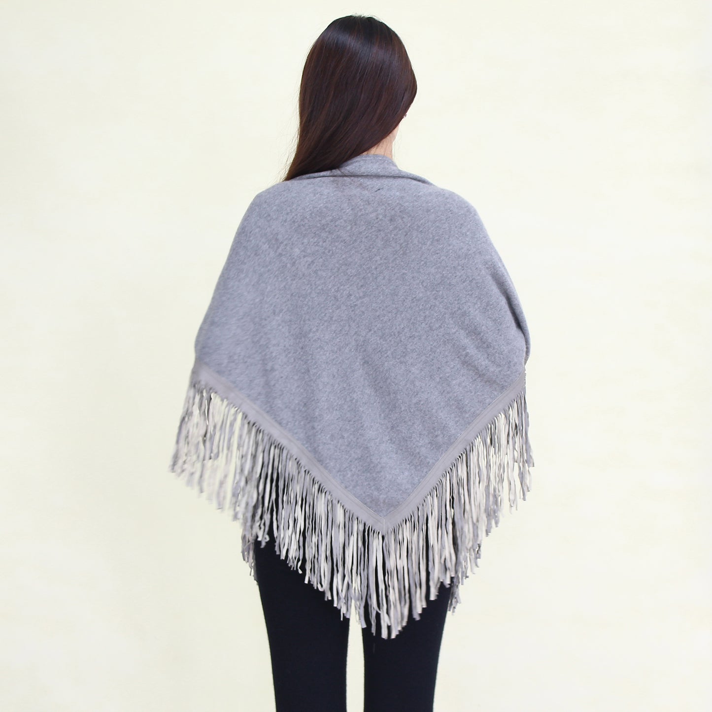 Women's cashmere shawl with leather