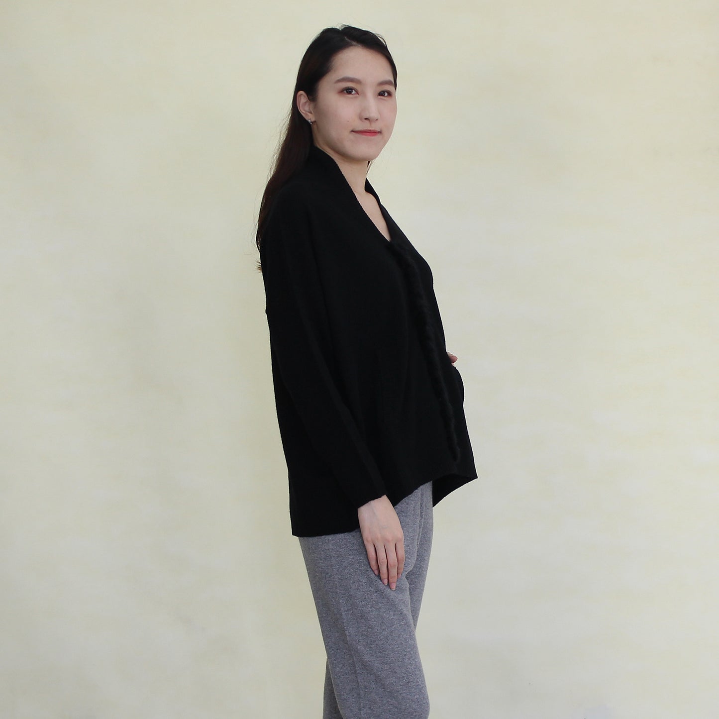 Women's cashmere pullover with mink