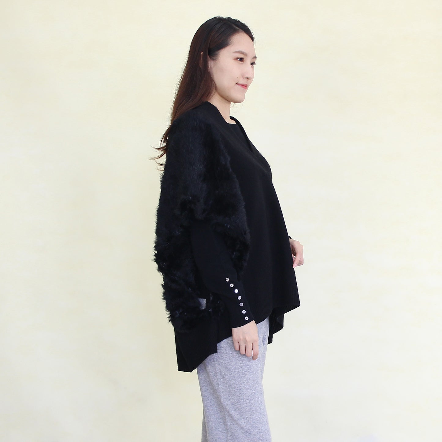 Women's cashmere and beach sheepskin pullover
