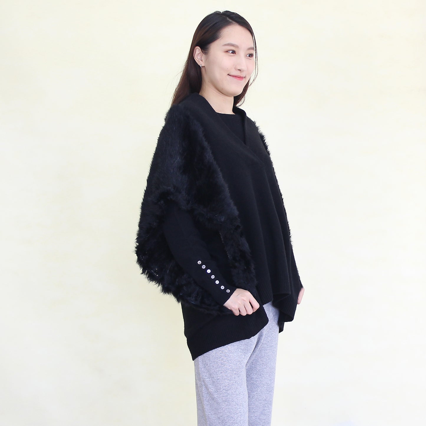 Women's cashmere and beach sheepskin pullover