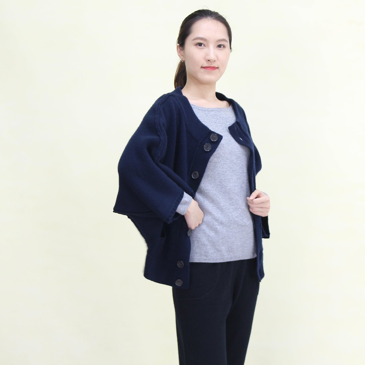 Women's cashmere cardigan