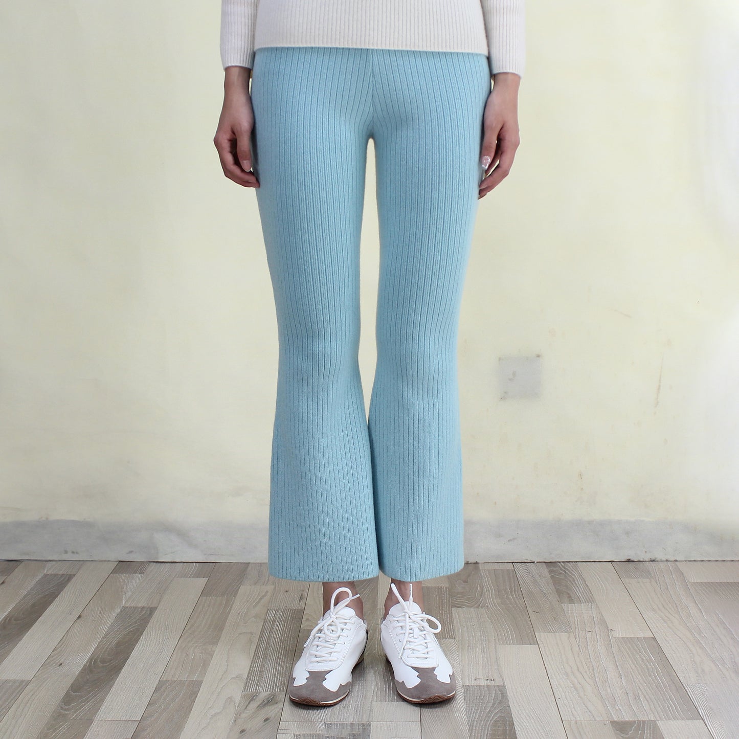 Women's cashmere flared trousers
