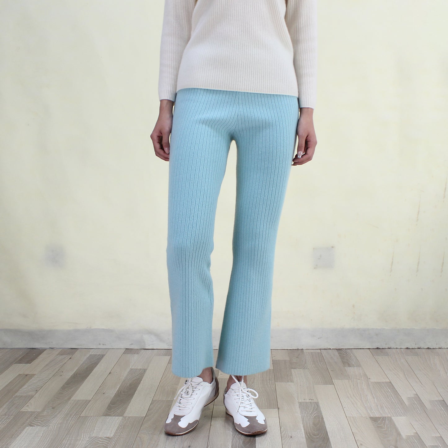 Women's cashmere flared trousers