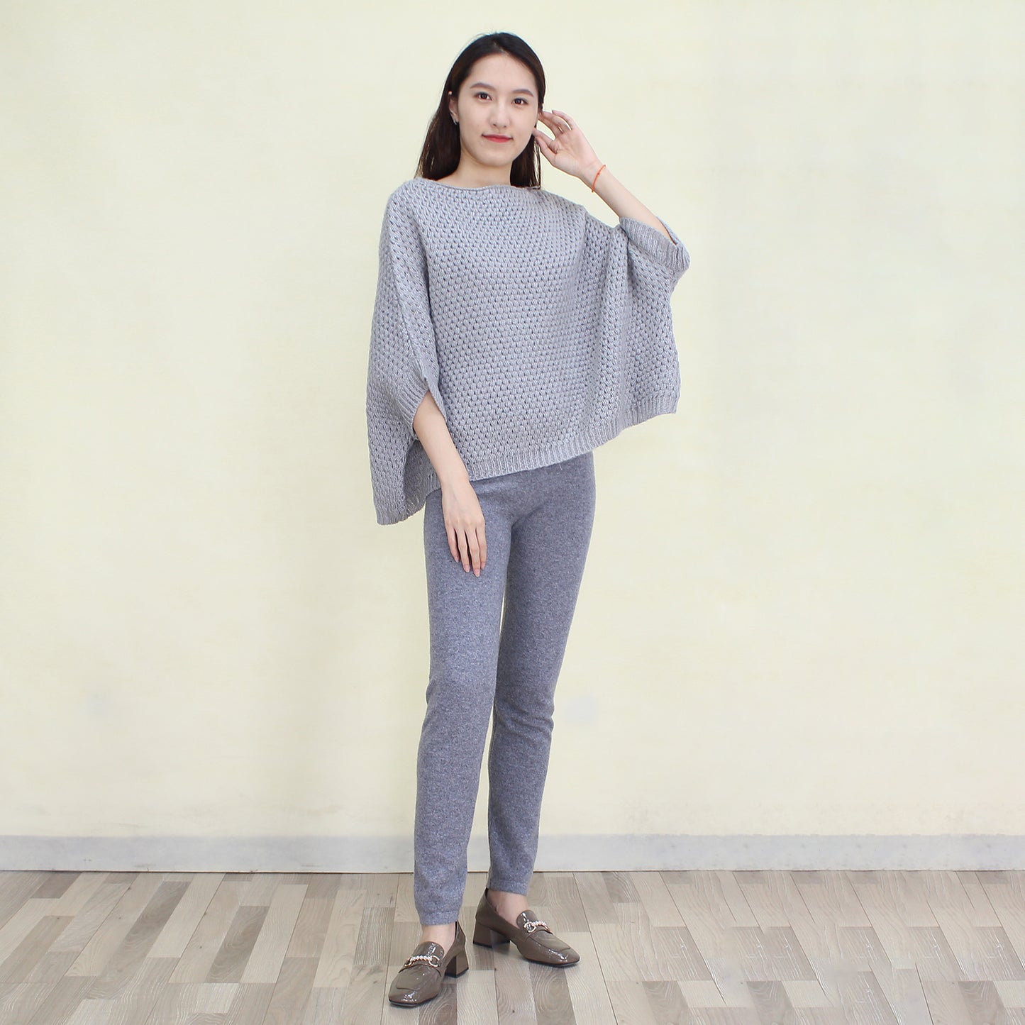 Women's cashmere pullover