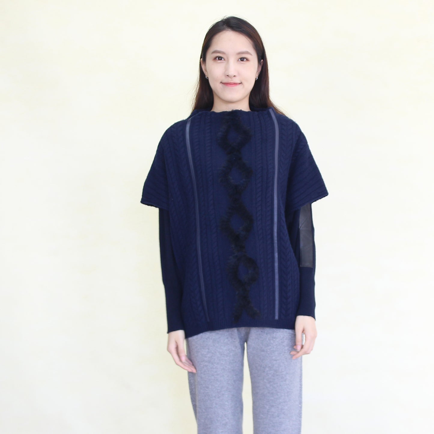 Women's cashmere pullover with mink