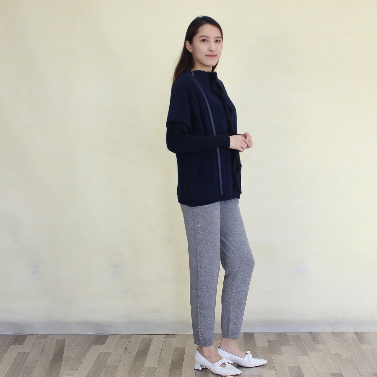 Women's cashmere pullover with mink