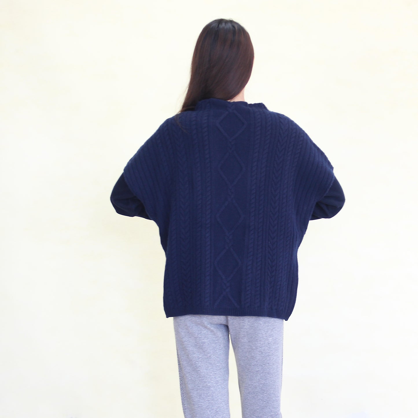 Women's cashmere pullover with mink
