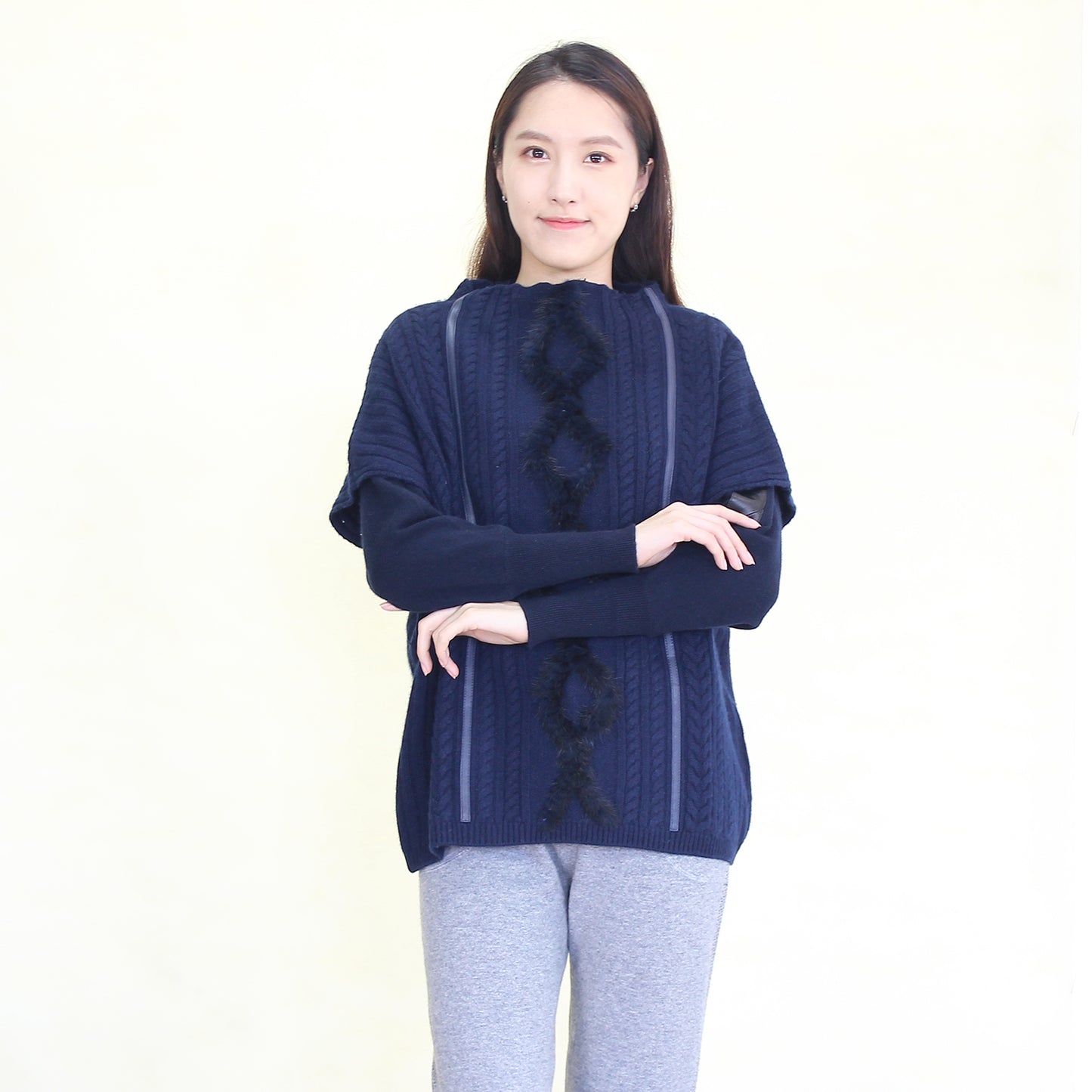 Women's cashmere pullover with mink